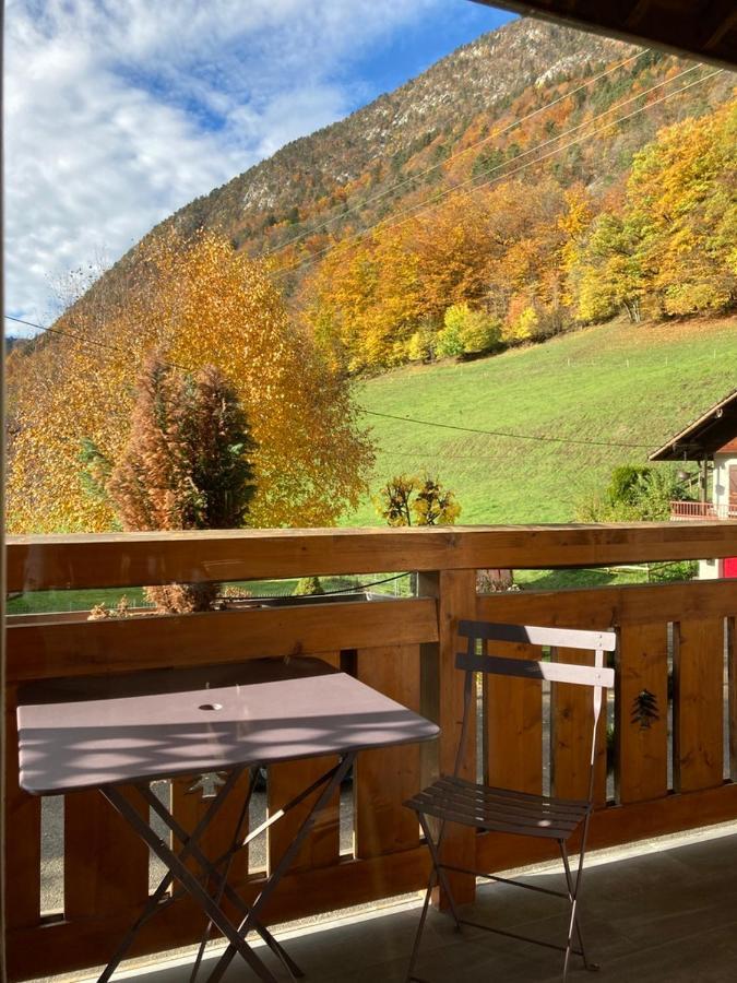 LAPRESKI, bel appartement esprit chalet, très confortable 4 étoiles Thônes Esterno foto