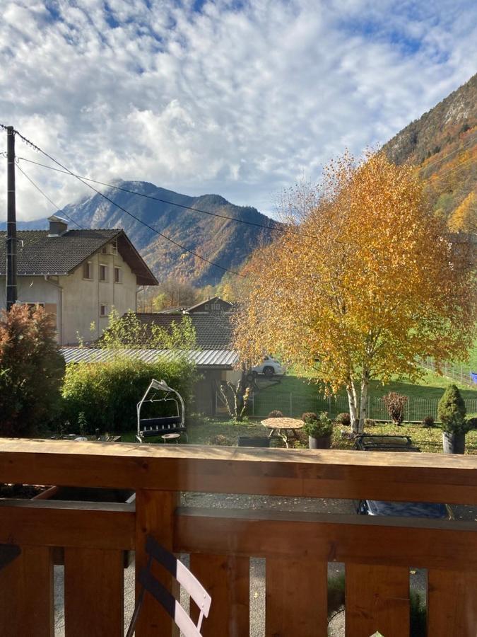 LAPRESKI, bel appartement esprit chalet, très confortable 4 étoiles Thônes Esterno foto