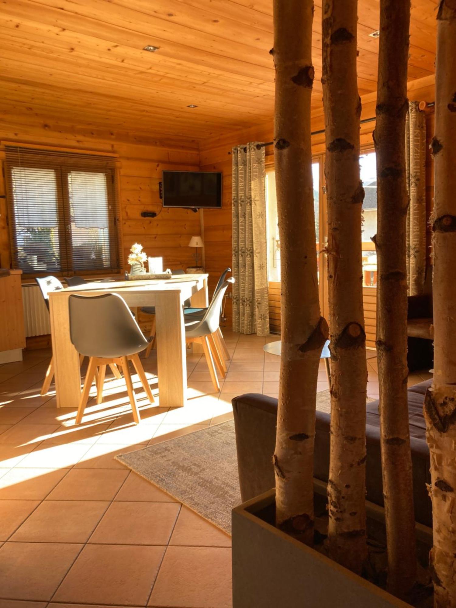 LAPRESKI, bel appartement esprit chalet, très confortable 4 étoiles Thônes Esterno foto