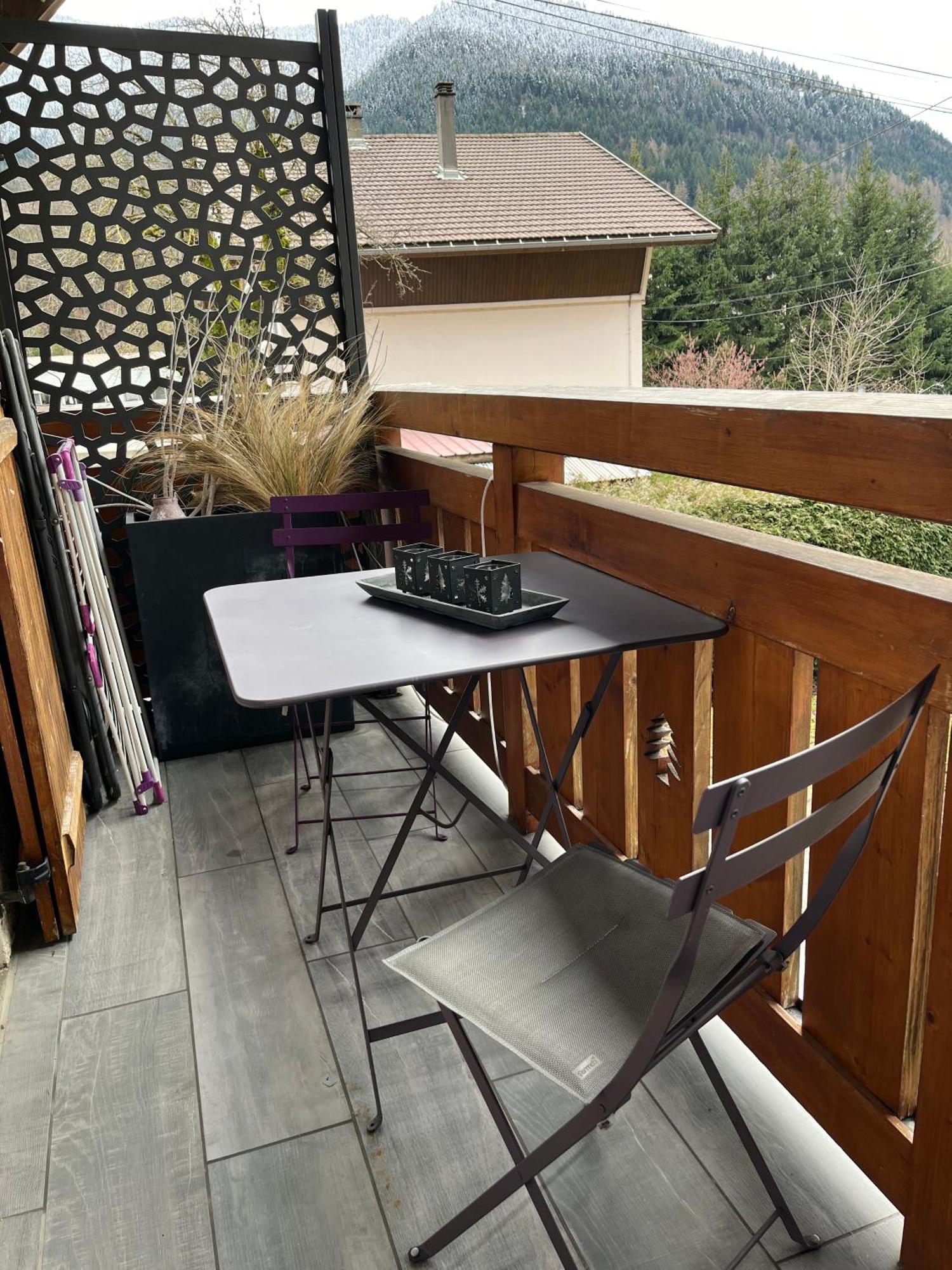 LAPRESKI, bel appartement esprit chalet, très confortable 4 étoiles Thônes Esterno foto